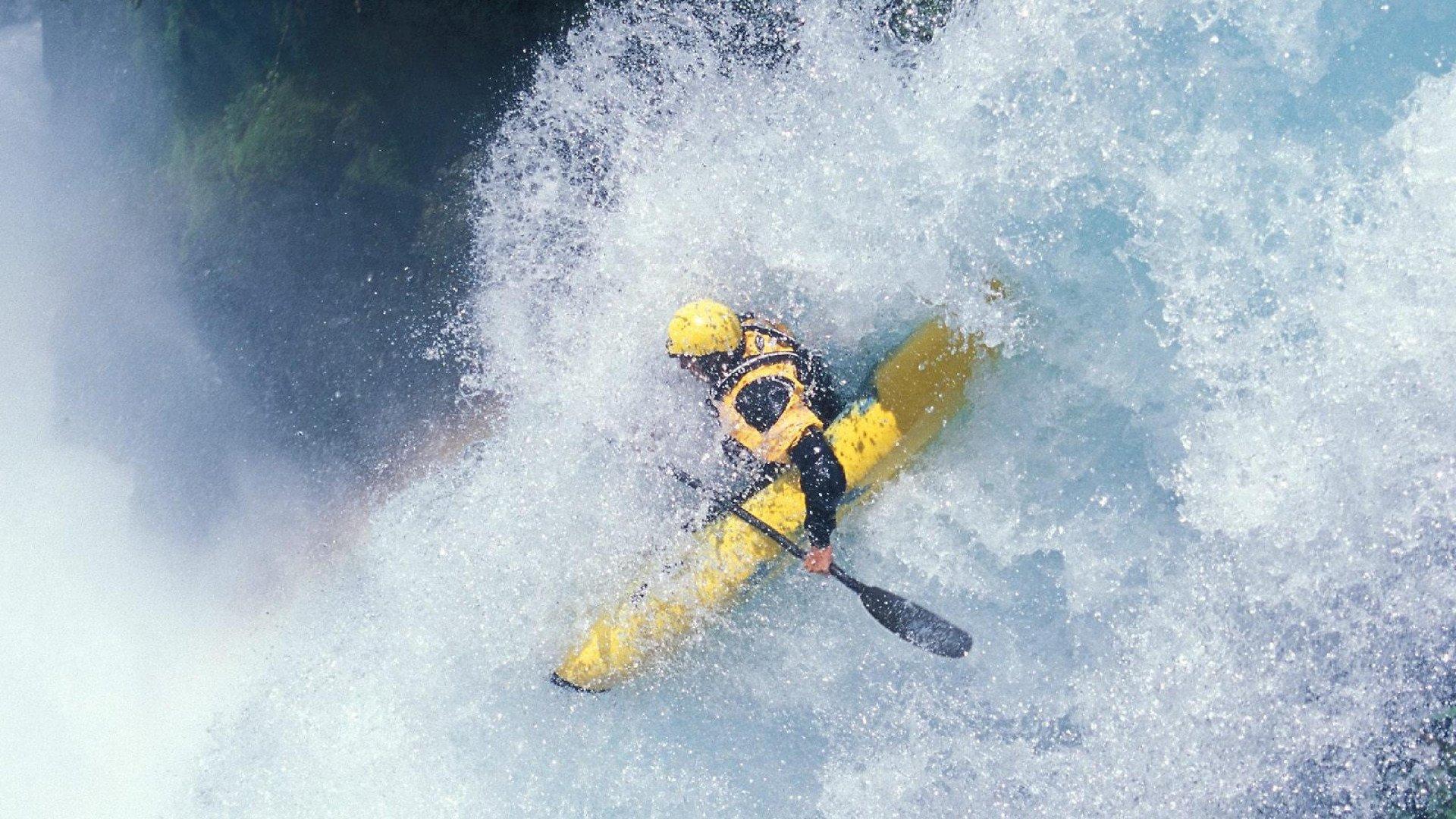 中国新星闪耀国际格斗赛场,三回合激战力克世界冠军
